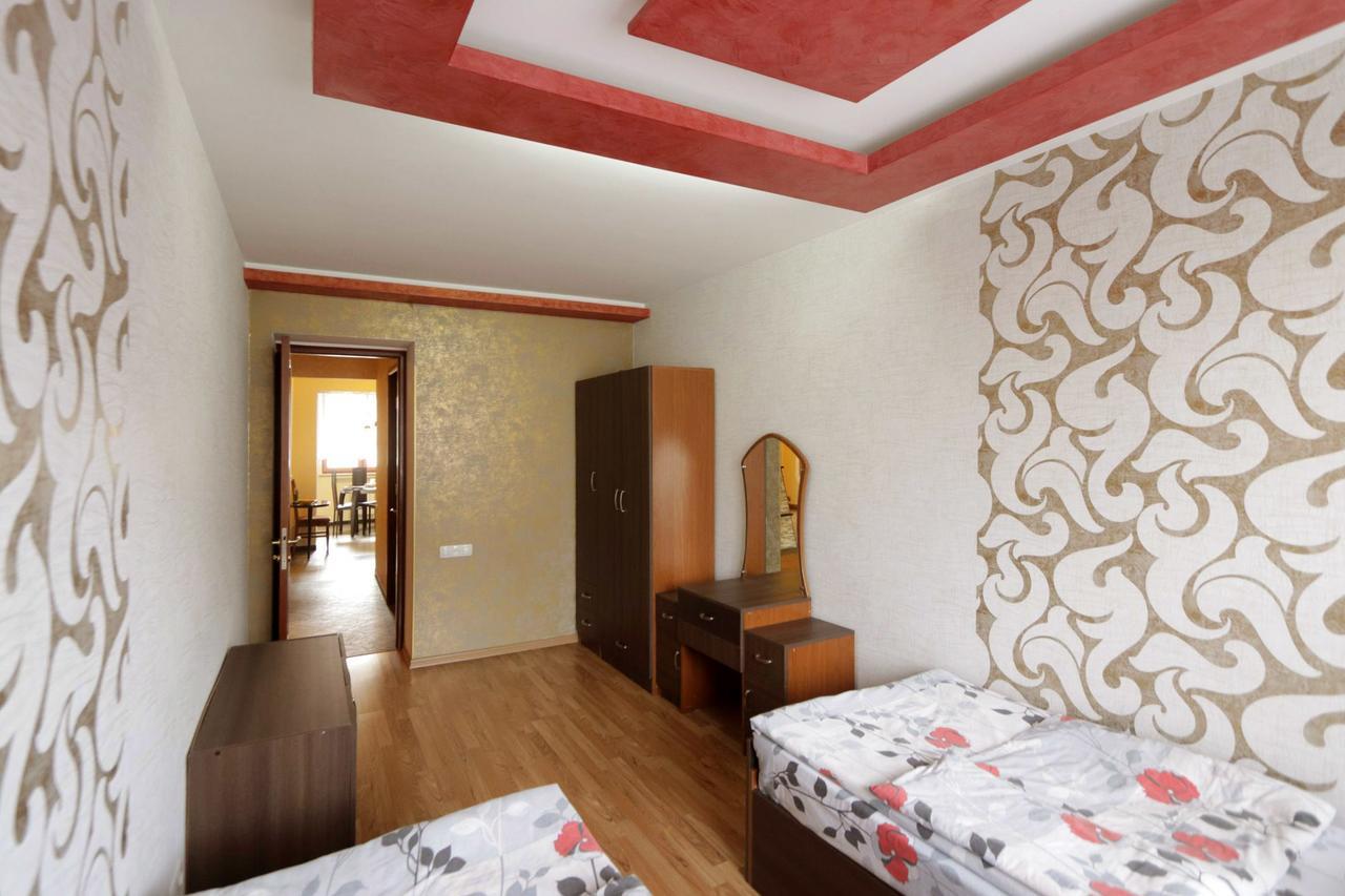 Luxury Apartments In Center Yerevan Exterior photo